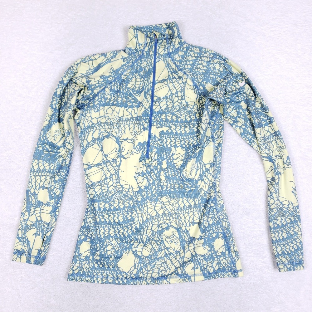Nike Women's Light Yellow and Blue Patterned Half-Zip Pullover